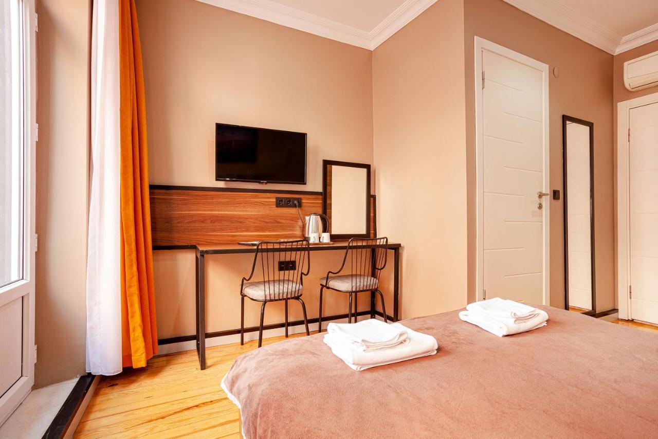Aram Kerasi Rooms Istanbul Exterior photo